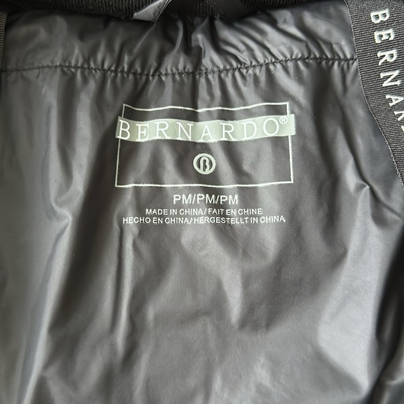 Bernardo Puffer NWT - Picture 5 of 10